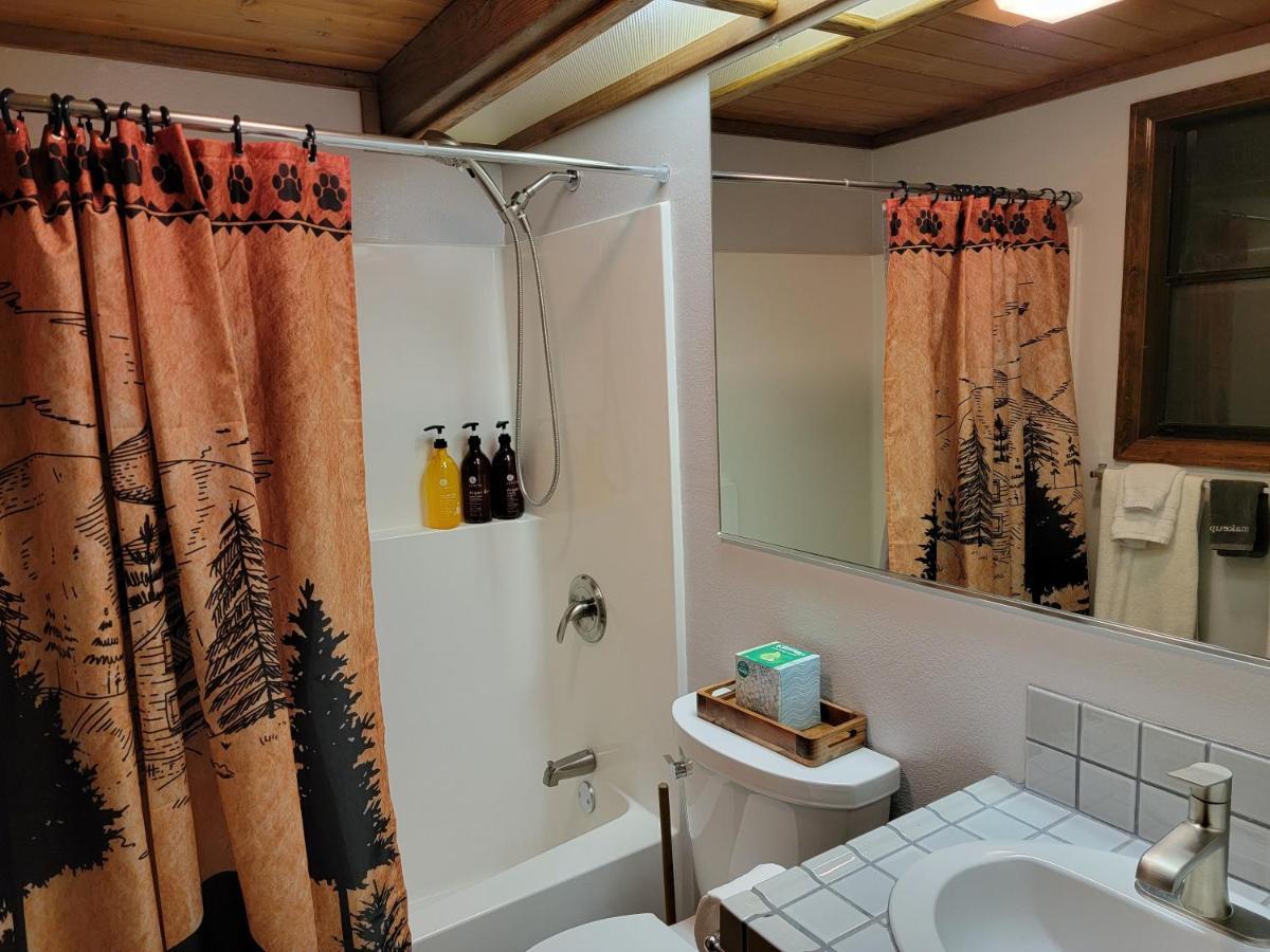 Four Seasons Getaway-Private Hot Spa With Pine Tree Views-Walk To Village And Pineknot Trailhead-Plus King Bed! Big Bear Lake Kültér fotó