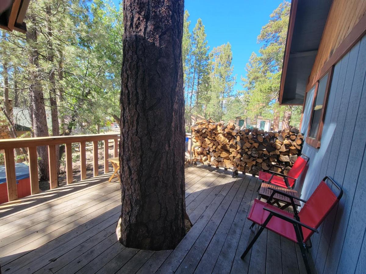 Four Seasons Getaway-Private Hot Spa With Pine Tree Views-Walk To Village And Pineknot Trailhead-Plus King Bed! Big Bear Lake Kültér fotó