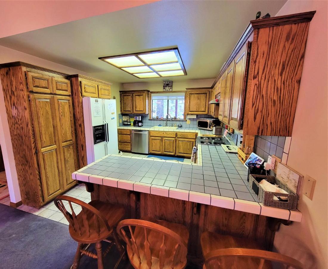 Four Seasons Getaway-Private Hot Spa With Pine Tree Views-Walk To Village And Pineknot Trailhead-Plus King Bed! Big Bear Lake Kültér fotó