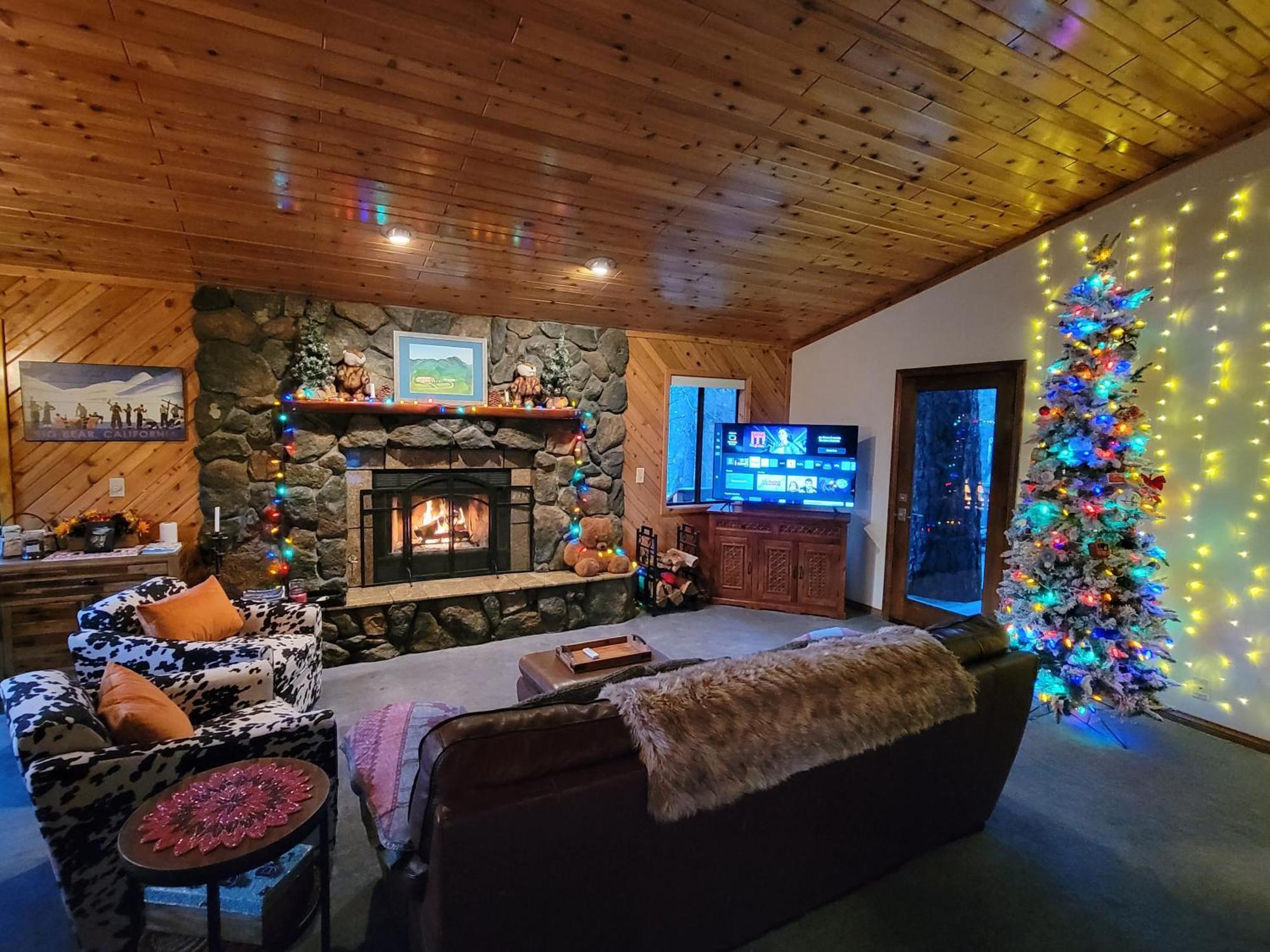 Four Seasons Getaway-Private Hot Spa With Pine Tree Views-Walk To Village And Pineknot Trailhead-Plus King Bed! Big Bear Lake Kültér fotó